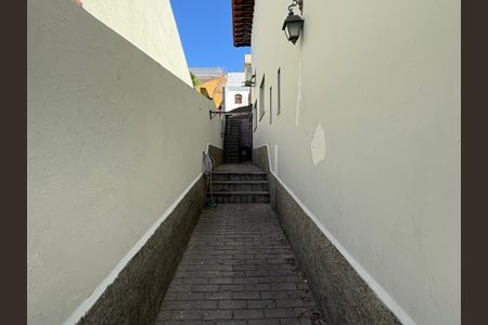 Casa à venda com 341m², 5 quartos e sem vagaEntrada Lateral Externa