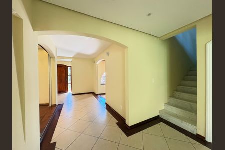 Casa à venda com 341m², 5 quartos e sem vagaEntrada