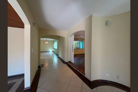 Casa à venda com 341m², 5 quartos e sem vagaEntrada