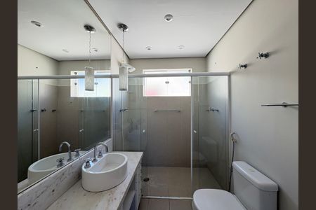 Casa à venda com 341m², 5 quartos e sem vagaBanheiro 2