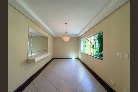 Casa à venda com 341m², 5 quartos e sem vagaSala de Jantar