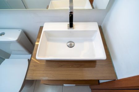 Apartamento para alugar com 56m², 2 quartos e 1 vaga Apartamento para alugar com 56m², 2 quartos e 1 vagaBanheiro da Suíte