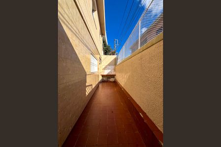 Casa para alugar com 122m², 3 quartos e 1 vagaQuintal