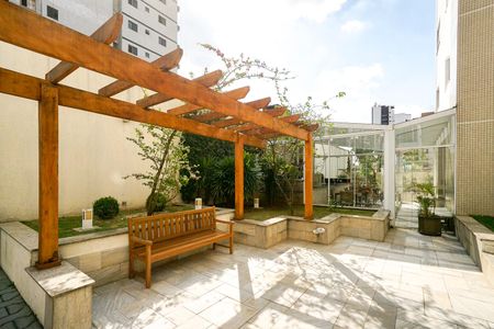 Apartamento para alugar com 215m², 4 quartos e 4 vagasPergolado