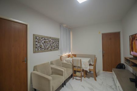 Sala de apartamento para alugar com 2 quartos, 50m² em Arsenal, São Gonçalo
