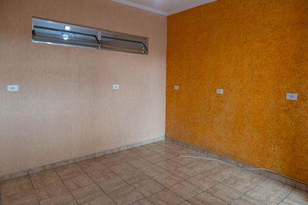 Casa para alugar com 130m², 2 quartos e sem vagaSala