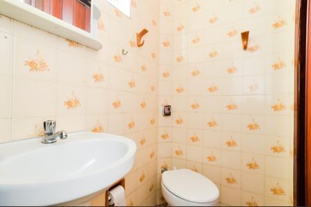 Casa para alugar com 70m², 2 quartos e sem vagaBanheiro