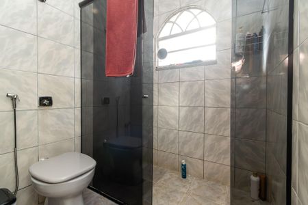 Casa à venda com 420m², 5 quartos e 8 vagasBanheiro Social 1