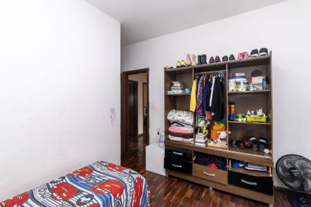 Casa à venda com 420m², 5 quartos e 8 vagasQuarto 2