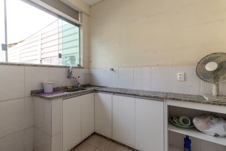 Casa à venda com 420m², 5 quartos e 8 vagasCozinha - Casa 2