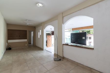 Casa à venda com 420m², 5 quartos e 8 vagasSala - Casa 2