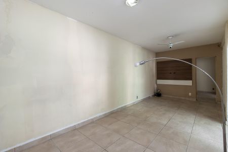 Casa à venda com 420m², 5 quartos e 8 vagasSala - Casa 2