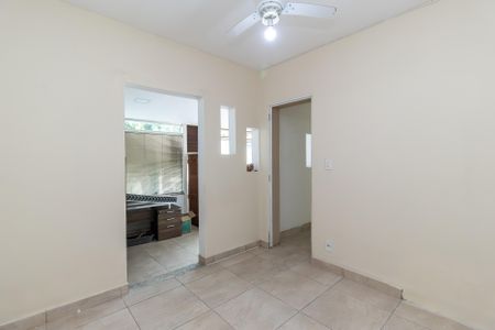 Casa à venda com 420m², 5 quartos e 8 vagasQuarto - Casa 2