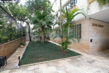 Apartamento à venda com 103m², 3 quartos e sem vaga Apartamento à venda com 103m², 3 quartos e sem vagaEntrada do Prédio