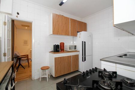 Apartamento à venda com 103m², 3 quartos e sem vaga Apartamento à venda com 103m², 3 quartos e sem vagaCozinha