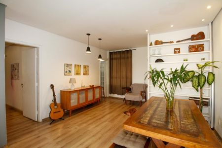 Apartamento à venda com 103m², 3 quartos e sem vaga Apartamento à venda com 103m², 3 quartos e sem vagaSala de Estar e Jantar