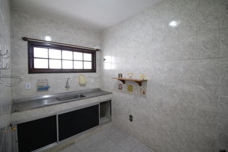 Casa de condomínio para alugar com 92m², 3 quartos e 1 vagaCozinha