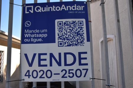 achada da casa com placa de venda cod MMGQ - 262 de casa à venda com 2 quartos, 286m² em Colônia, Jundiaí