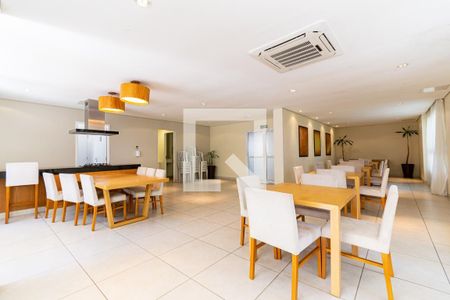Apartamento para alugar com 66m², 2 quartos e 1 vaga Apartamento para alugar com 66m², 2 quartos e 1 vagaÁrea comum - Salão de festas