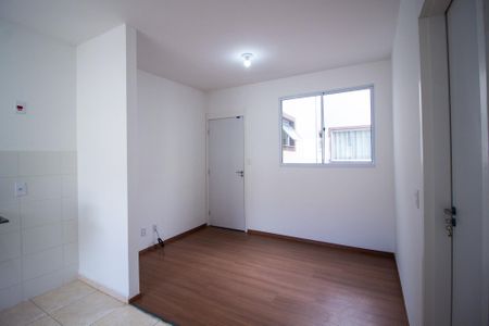 Sala de apartamento para alugar com 2 quartos, 48m² em Recreio dos Sorocabanos, Sorocaba