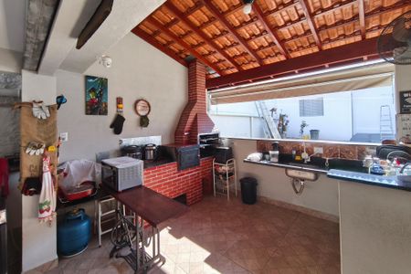 Casa à venda com 110m², 2 quartos e 6 vagasÁrea gourmet