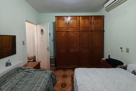 Casa à venda com 110m², 2 quartos e 6 vagasQuarto 1