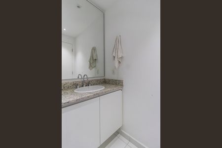 Apartamento para alugar com 36m², 1 quarto e 1 vaga Apartamento para alugar com 36m², 1 quarto e 1 vagaBanheiro da Suíte