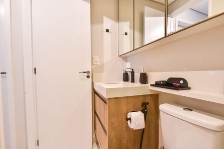 Apartamento à venda com 47m², 2 quartos e sem vaga Apartamento à venda com 47m², 2 quartos e sem vagaBanheiro