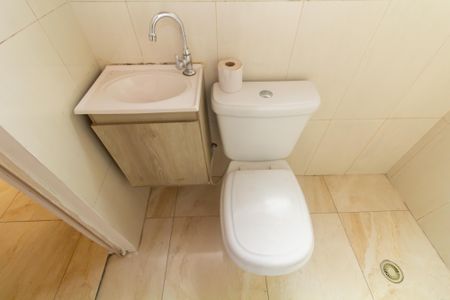 Casa para alugar com 60m², 2 quartos e 1 vaga Casa para alugar com 60m², 2 quartos e 1 vagaBanheiro 2