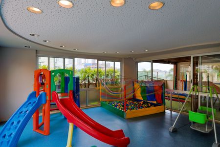 Apartamento à venda com 103m², 3 quartos e 3 vagas Apartamento à venda com 103m², 3 quartos e 3 vagasÁrea comum - Brinquedoteca