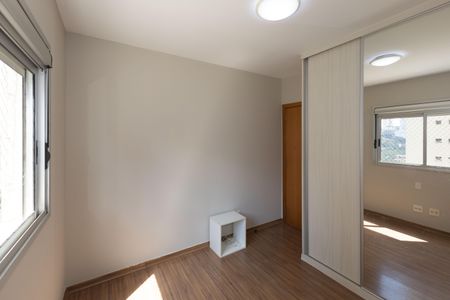 Apartamento à venda com 103m², 3 quartos e 3 vagas Apartamento à venda com 103m², 3 quartos e 3 vagasQuarto 1