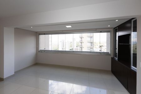 Apartamento à venda com 103m², 3 quartos e 3 vagas Apartamento à venda com 103m², 3 quartos e 3 vagasVaranda da Sala