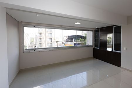 Apartamento à venda com 103m², 3 quartos e 3 vagas Apartamento à venda com 103m², 3 quartos e 3 vagasVaranda da Sala