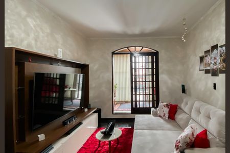 Casa à venda com 145m², 3 quartos e 2 vagasSala 