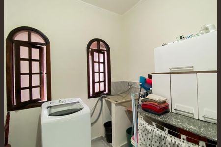 Casa à venda com 145m², 3 quartos e 2 vagasÁrea de Serviço