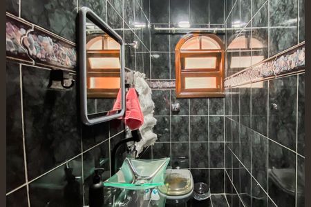 Casa à venda com 145m², 3 quartos e 2 vagasLavabo 