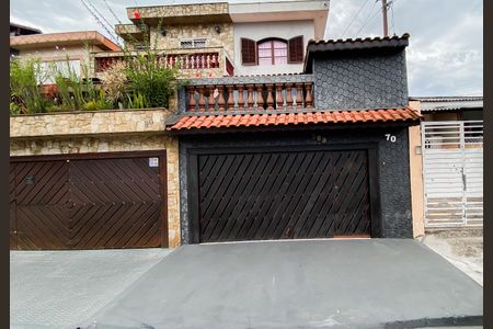 Casa à venda com 145m², 3 quartos e 2 vagasFachada 