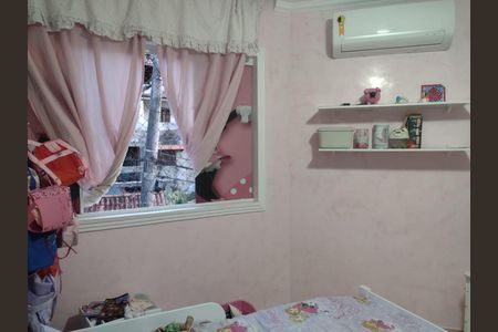 Quarto de casa de condomínio para alugar com 4 quartos, 240m² em Maria Paula, São Gonçalo