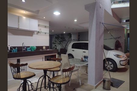 Casa de condomínio para alugar com 240m², 4 quartos e 4 vagasEspaço Gourmet