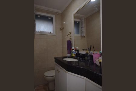 Casa de condomínio para alugar com 240m², 4 quartos e 4 vagasBanheiro