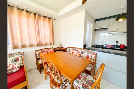 Sala de Jantar de apartamento para alugar com 2 quartos, 60m² em Ingleses do Rio Vermelho, Florianópolis