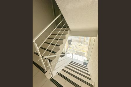 Apartamento para alugar com 60m², 2 quartos e 1 vagaEscada