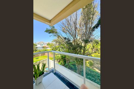 Apartamento para alugar com 60m², 2 quartos e 1 vagaVaranda