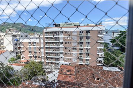 Apartamento à venda com 85m², 2 quartos e 1 vagaSuíte