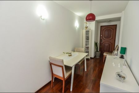 Apartamento à venda com 85m², 2 quartos e 1 vagaSala