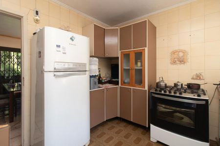 Casa para alugar com 320m², 4 quartos e 2 vagasCozinha