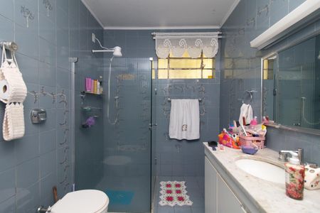 Casa para alugar com 320m², 4 quartos e 2 vagasBanheiro Social