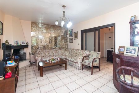 Sala de casa para alugar com 4 quartos, 320m² em Vila Assunção, Porto Alegre