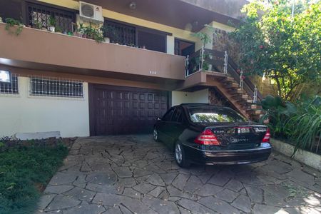 Casa para alugar com 320m², 4 quartos e 2 vagasFachada
