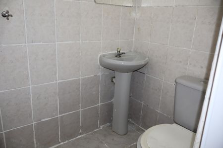 Casa para alugar com 35m², 1 quarto e sem vagaBanheiro